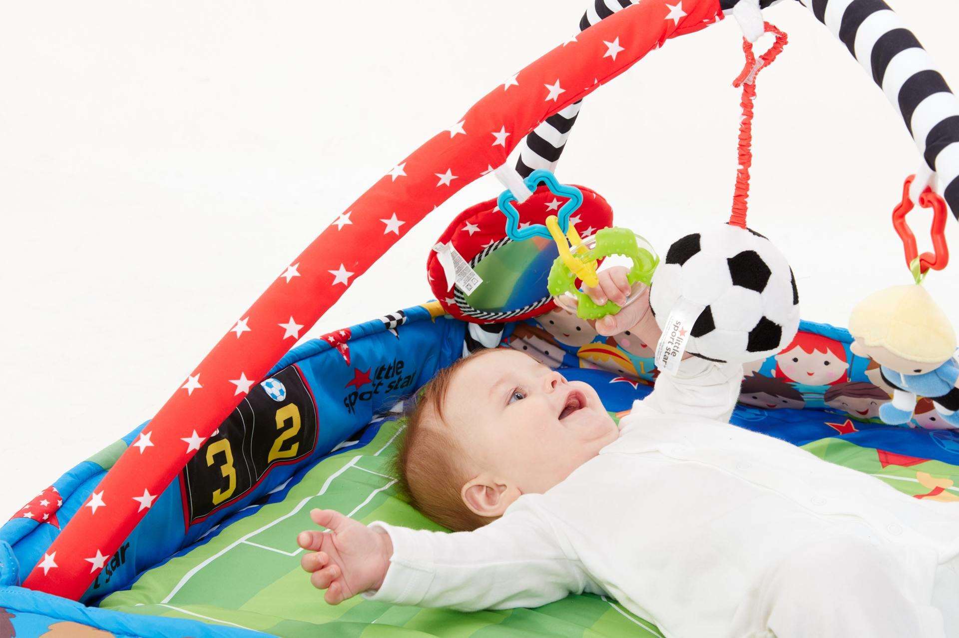 LittleChamp Toy Shoot 2016053114502 72dpi sRGB